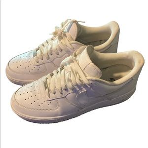 Nike Air Force 1’s size 11. Worn a few times